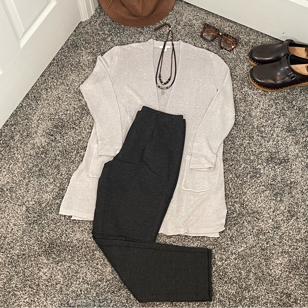 J. Jill Ponte Slim Leg Gray Pull on Leggings/Pants XS - Picture 3 of 10